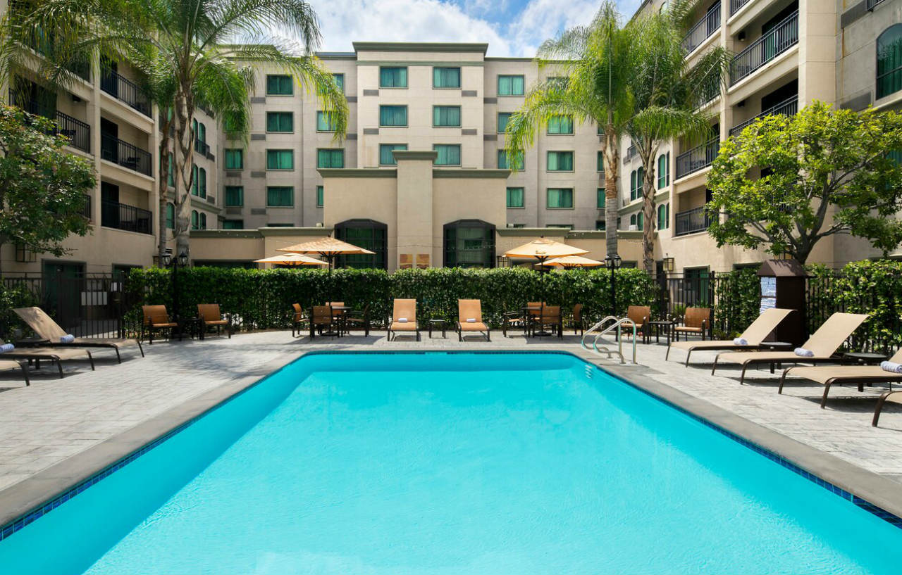 Courtyard By Marriott Los Angeles Pasadena Old Town Exterior photo